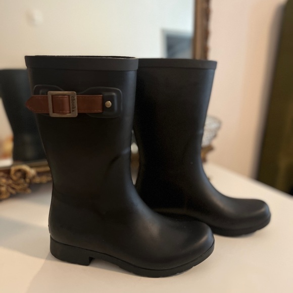 chooka Shoes - Chooka City Solid Mid Rain Boots